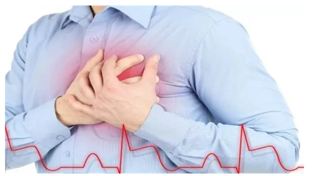 احذر تناولها ..  5 أطعمة تضر مرضى القلب