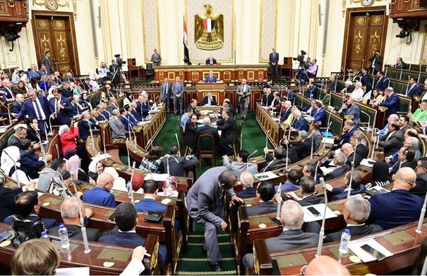 اتهام برلماني شهير في قضية احتيال كبرى بمصر