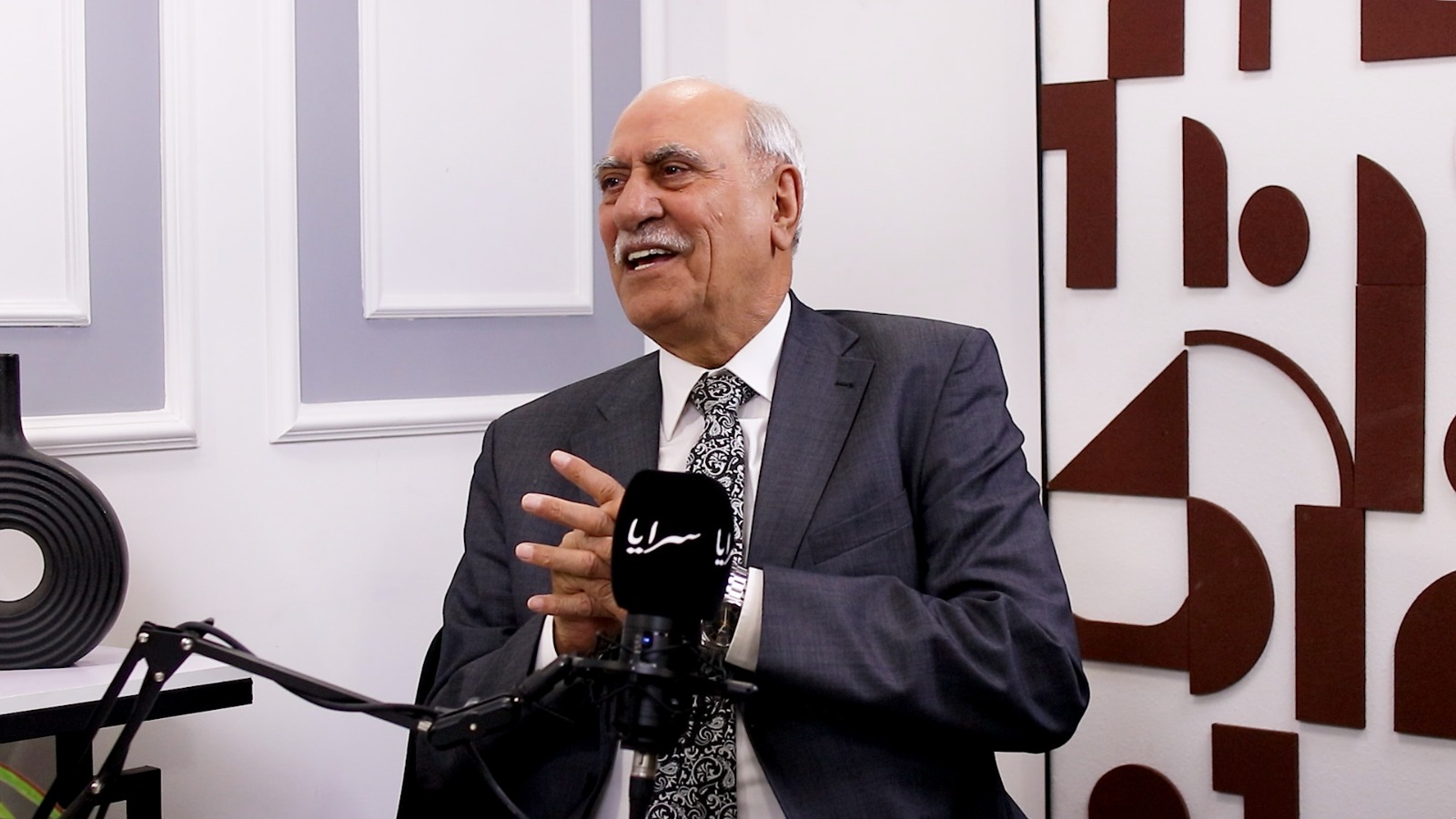 "الأردن أكبر من العناني وغيره" ..  الوزير السابق محمود الخرابشة يرد بقوة على تصريحات رئيس الديوان الأسبق