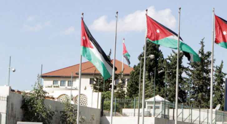 الحكومة تتجه لوقف إعفاء أرباح صادرات السلع والخدمات من ضريبة الدخل