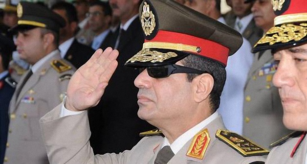السيسي يعزل اللواء محمود حجازي رئيس الأركان من منصبه ويأتي بالفريق محمد فريد خلفاً له 