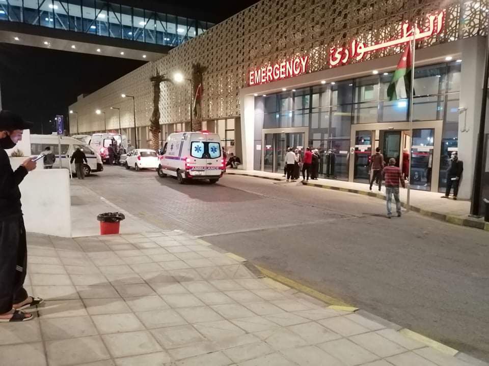 شهادة الاعتماد لـ "الإسعاف والطوارئ والعيادات الخارجية" في مستشفى البشير (صور)