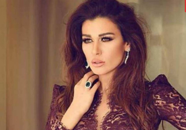 نادين الراسي تعلن اعتزالها بطريقتها الخاصة