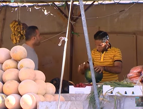 بطيخ كاميرا خفية مميزة للفنان ضافي العبداللات