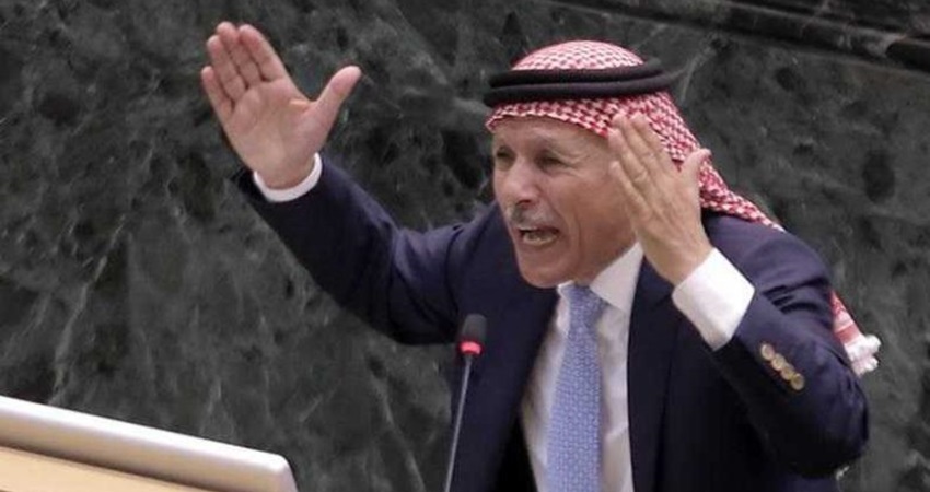 بالفيديو ..  النائب صالح العرموطي: "أطالب الملك بالتدخل وعلى الحكومة المغادرة"