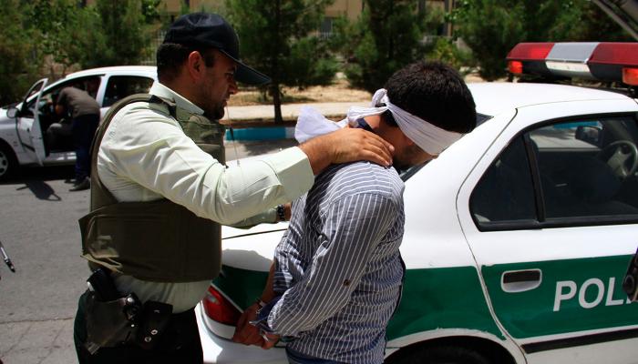 إيران تعتقل 5 أشخاص بتهمة التعاون مع "إسرائيل" وتصوير مواقع حساسة