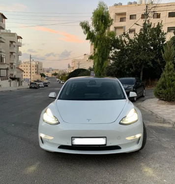 تيسلا لونج رينج 2022