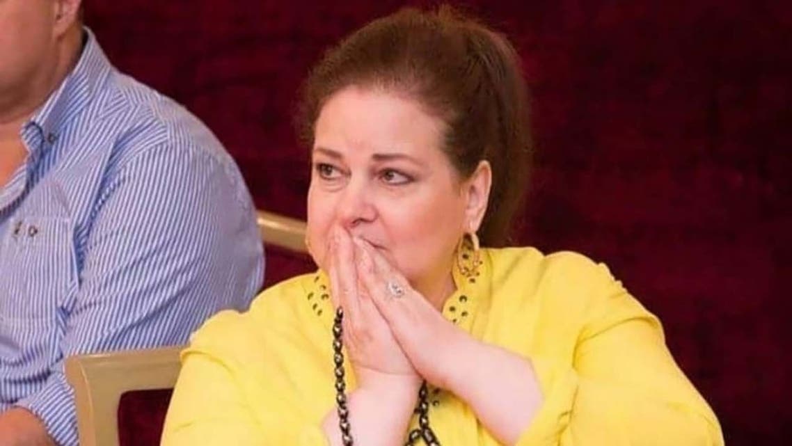 هل نُقلت دلال عبد العزيز إلى مستشفى جديد؟  ..  تفاصيل 