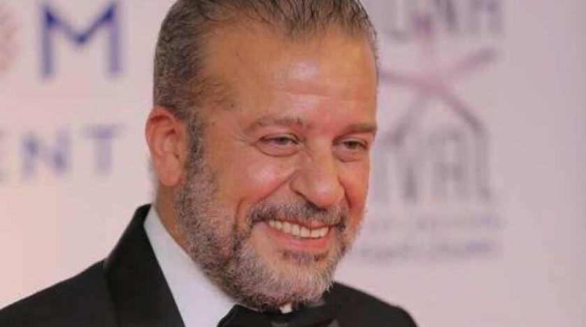 بالصورة  ..  شريف منير ينشر صورة مع إبنتيه