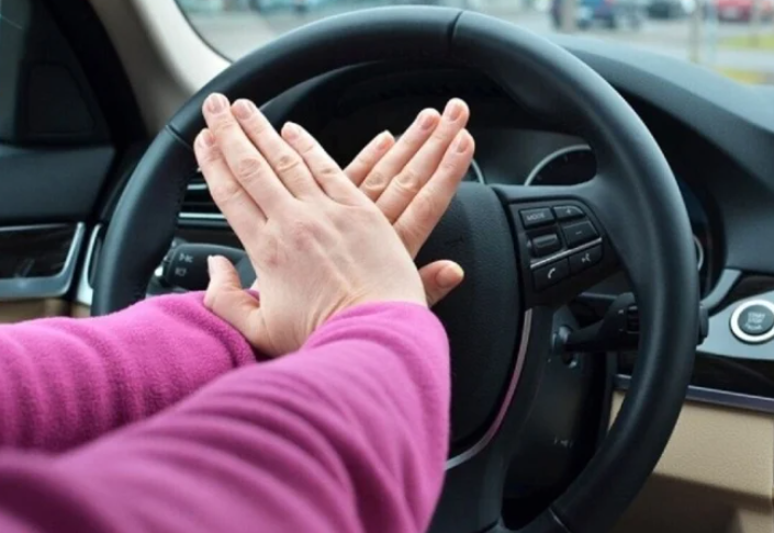 اسباب فقدان السيطرة على السيارة وكيفية التعامل معها بأمان #سرايا 