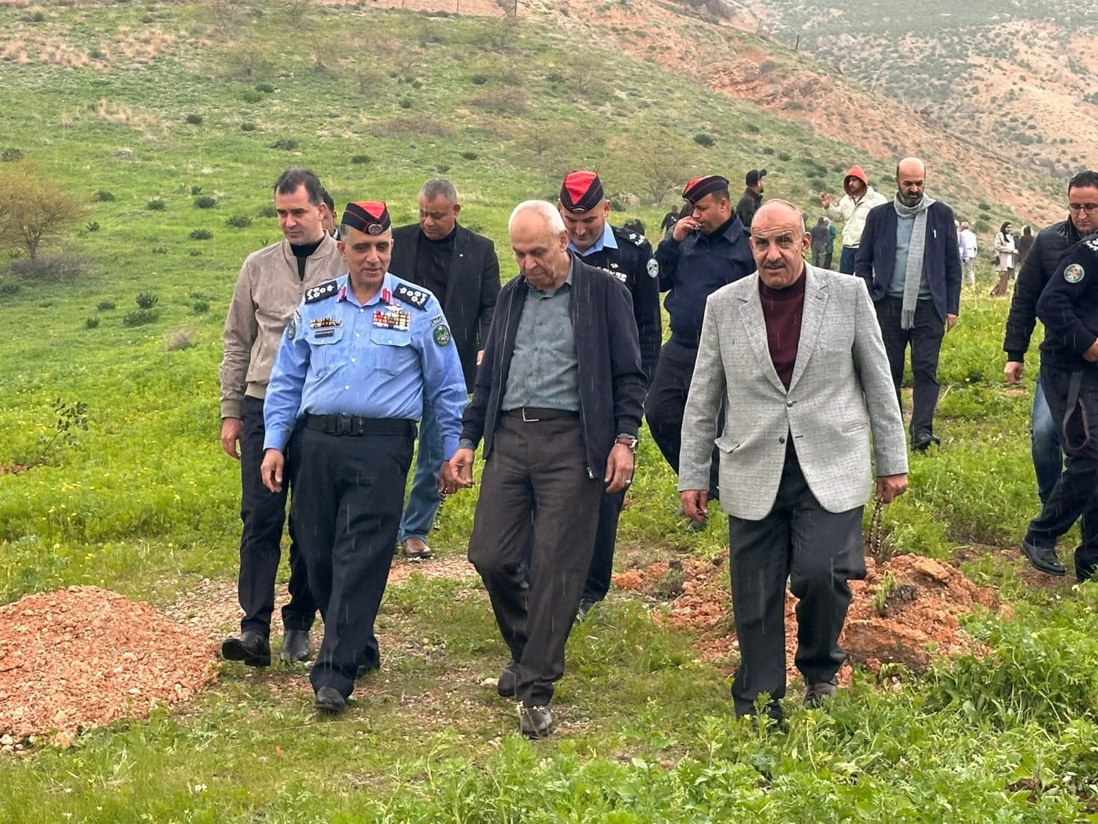 الكساسبة يرعى حفل زراعة الاغوار الشمالية بيوم الشجرة في متنزه الأردن البيئي ..  صور