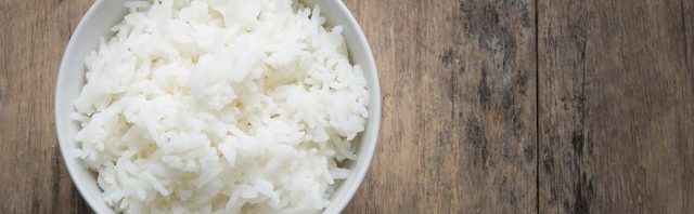 بالفيديو  ..  أضرار تناول الأرز غير المطبوخ