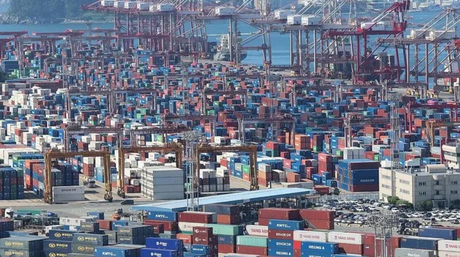كوريا الجنوبية تسجل ثاني أكبر فائض جارٍ عالميا وتتجاوز ألمانيا واليابان مجتمعتين