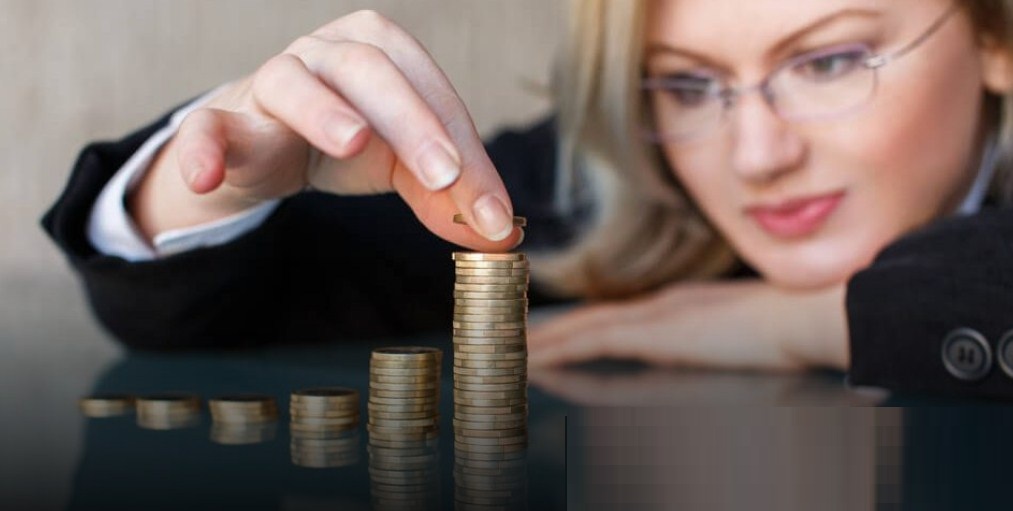 ابنة رئيس مجلس ادارة الشركة الاستثمارية القابضة للمغتربين تشتري (5700) من اسهم الشركة  ..  "وثيقة"