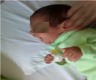بالفيديو ..  ام تضرب طفلتها الرضيعة بوحشية في الزرقاء  ..  ومصادر لسرايا : المدعي العام يحقق بالقضية