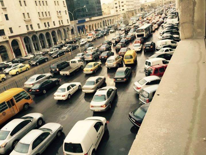  إصابات وتباطؤ مروري إثر حادث عند "إشارات جبري" باتجاه جسر "السيفوي"