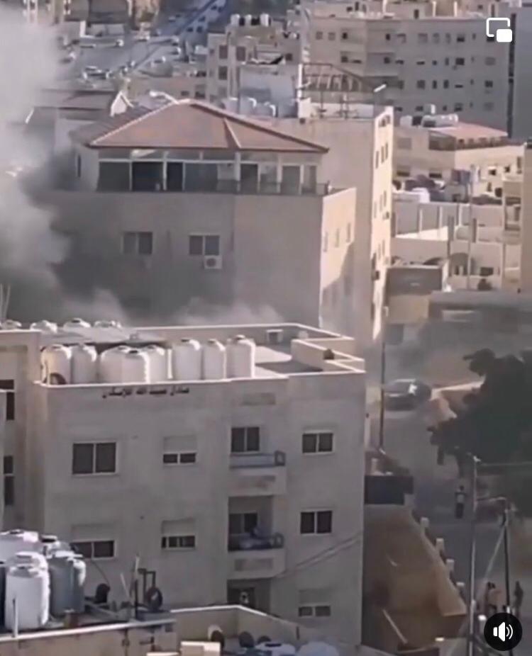 اصابة نتيجة اندلاع حريق كبير بعمارة سكنية في طبربور