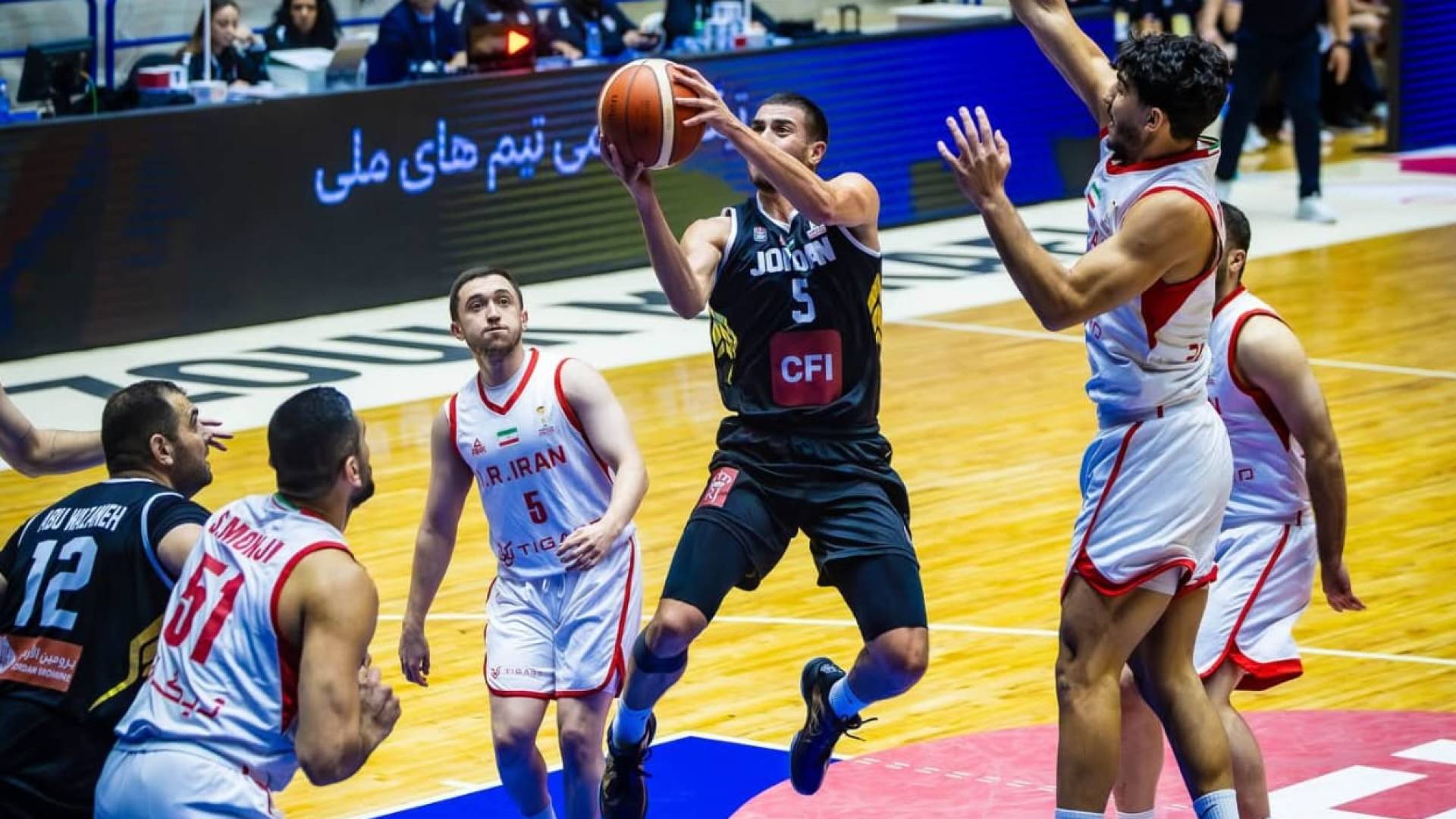 "صقور الأردن" يحلقون فوق القمة ..  فوز مستحق على إيران ببيروت وتصدر للمجموعة الثالثة