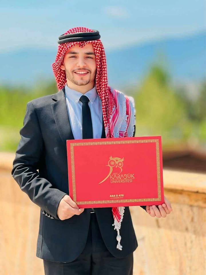 زيد محمد كريشان  ..  مبارك التخرج