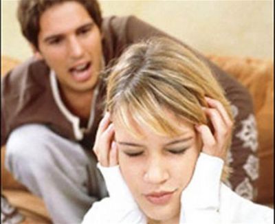 لا اقدر العيش معها و لا بدونها ..  مالعمل؟