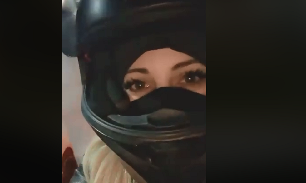 مصرع "عاشقة الدراجات النارية" الجزائرية بحادث سير