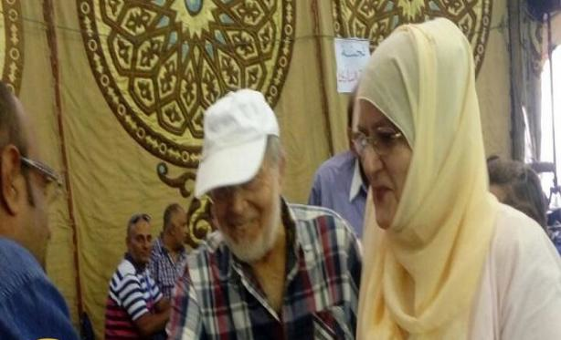 بالفيديو والصور: لن تصدق كيف تغيرت ملامح الفنانة المعتزلة شمس البارودي
