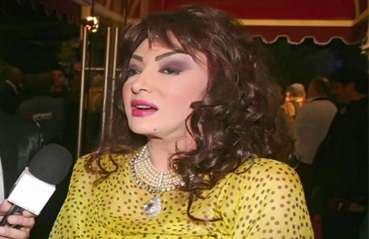 مشادة بين نبيلة عبيد وطارق الشناوي في حلقة تأبين محمود عبدالعزيز