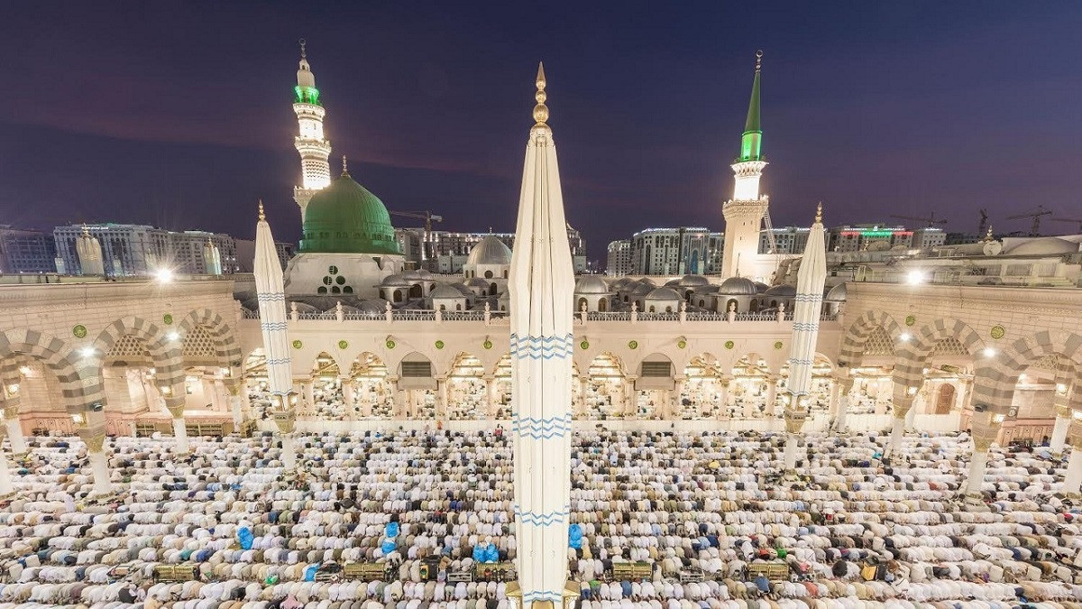 السعودية ..  اعتماد خطة للفتح التدريجي للمسجد النبوي بدءا من الأحد المقبل