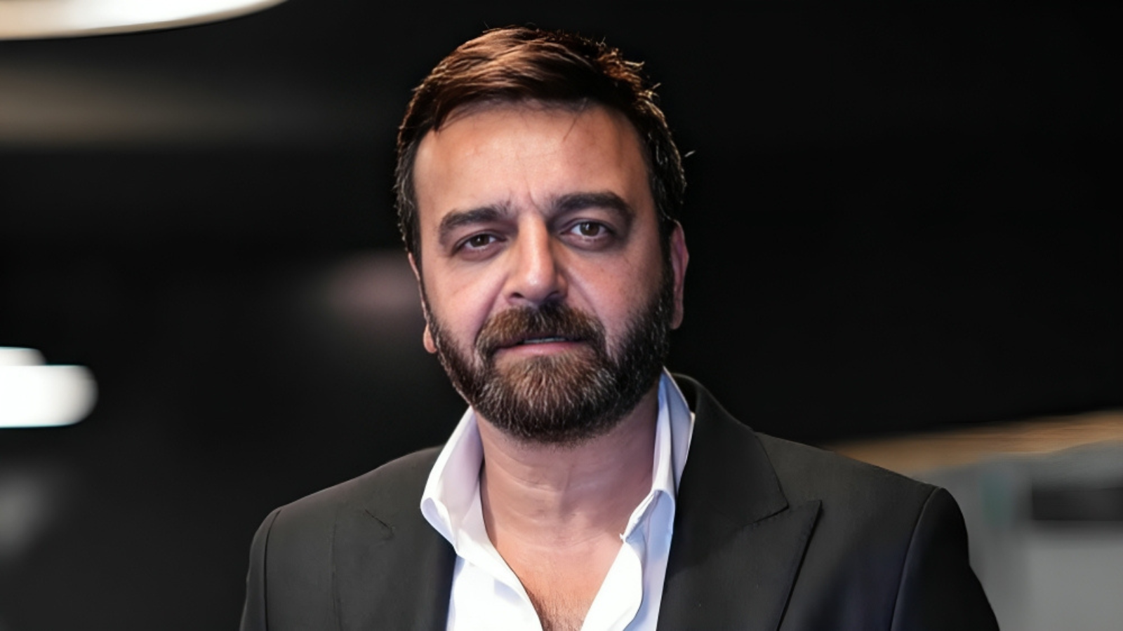 الكشف عن تفاصيل المراسلات السرية بين مجد وسامر المصري في زمن الأسد