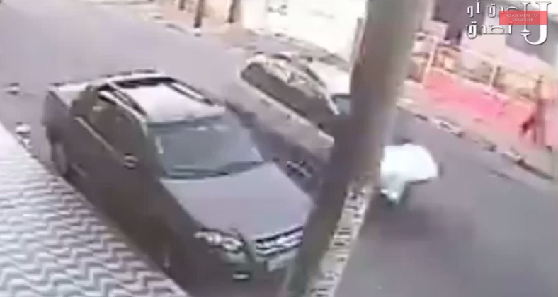 الشرطة البرازيلية تتعرض لهجوم من قبل أحد المشتبه بهم .. فيديو
