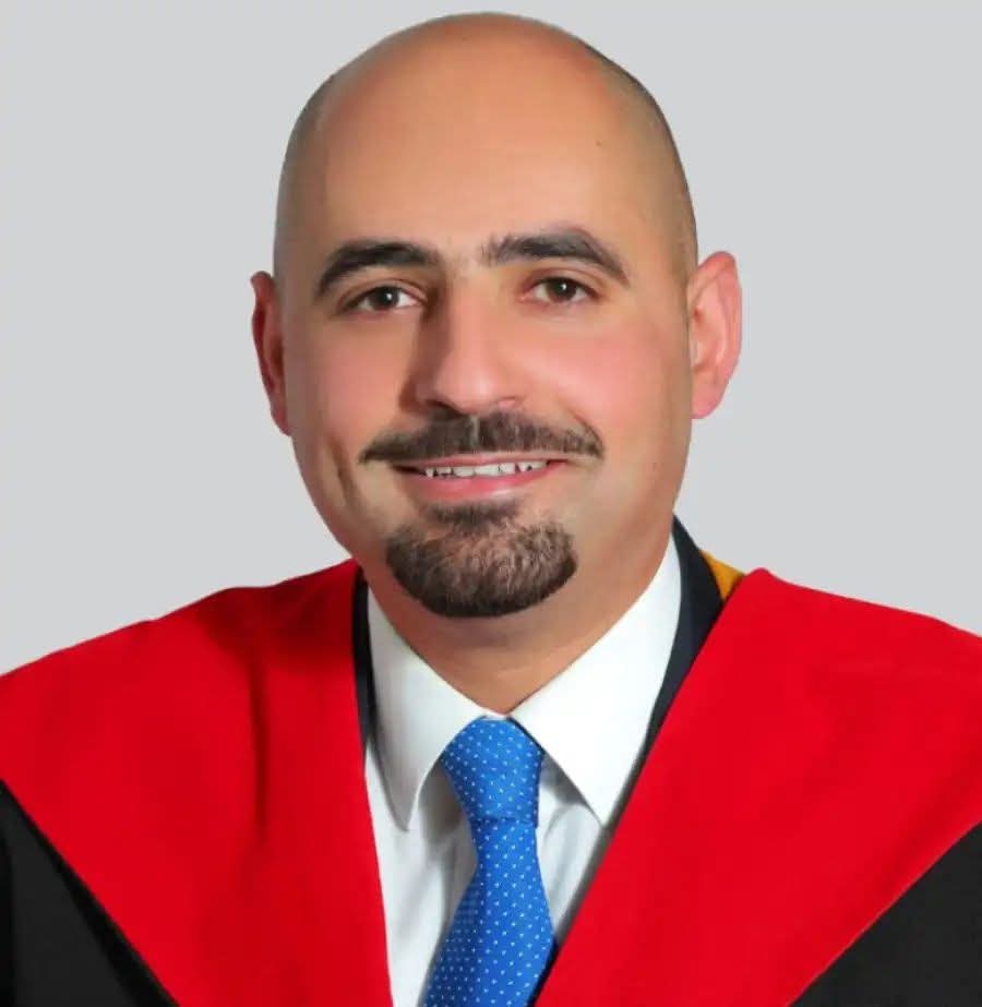 في مبادرةٍ إنسانيةٍ نبيلة ..  معالي محمد ذنيبات يحتفل بزفاف نجله الدكتور معتصم بإطعام الأسر المحتاجة في الكرك