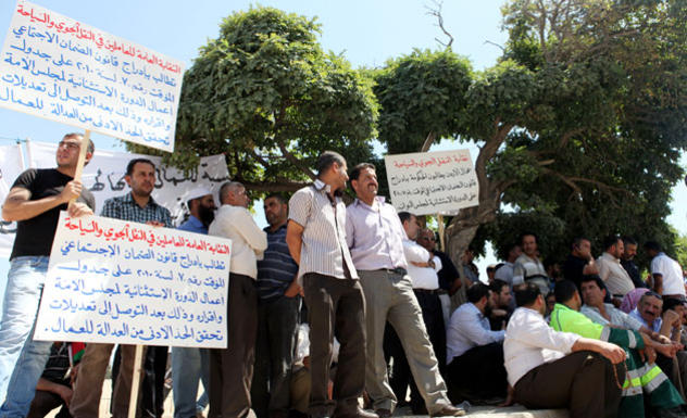 خبراء: معاقبة المضربين عن العمل ردة عن الإصلاح وتخالف الدستور