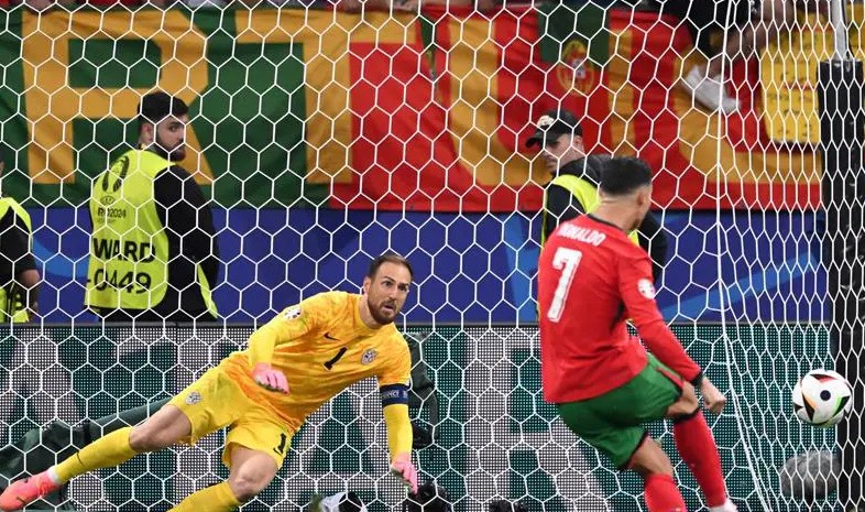 "غريم" رونالدو التاريخي على أبواب النصر