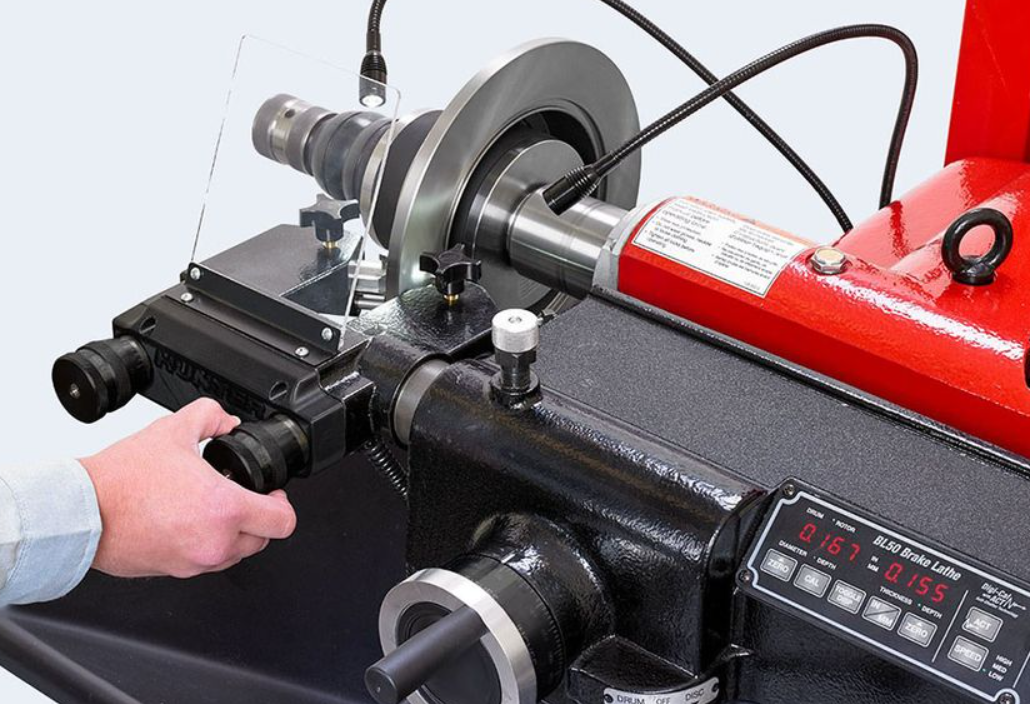 هل خرط أقراص الفرامل عدة مرات يشكل خطورة على السيارة؟