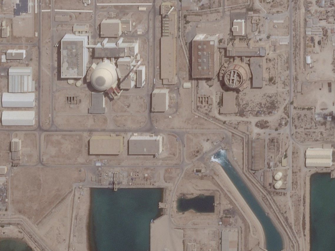 إجلاء 198 عاملا روسيا من محطة بوشهر النووية الإيرانية