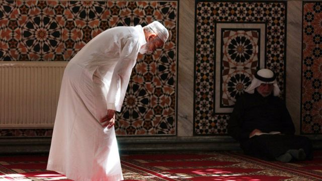 وزارة الأوقاف: 20 ركعة لصلاة التراويح 