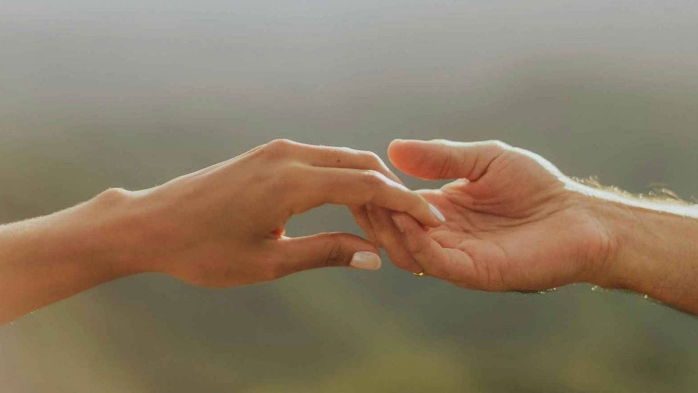 العلم يؤكد: الزواج يقلص خطر الإصابة بالسرطان بشكل ملحوظ