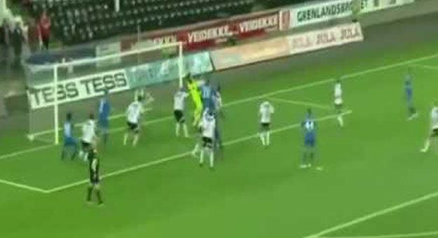 بالفيديو ..  هدف بالرأس يدخل موسوعة "جينيس"