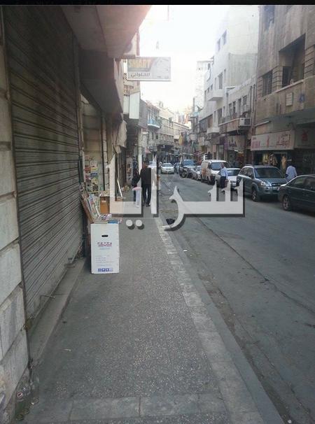 تجار شارع بسمان في وسط البلد يطالبون إعادة تغيير مسار شارعهم  ..  صور 