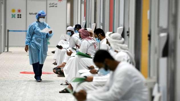 جرعة ثالثة من سينوفارم في الإمارات