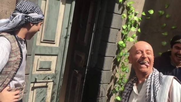 بالفيديو ..  ماذا فعل عباس النوري ومصطفى الخاني بـ طلال مارديني في كواليس 'باب الحارة' ؟