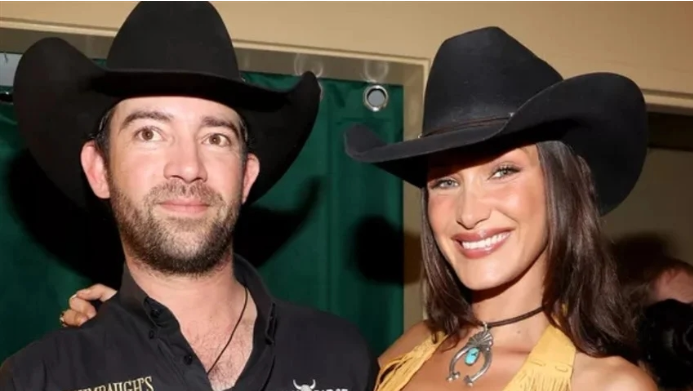 بيلا حديد تنفصل عن حبيبها بعد عامين من الارتباط