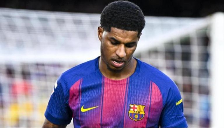 وسط تردد برشلونة ..  ميلان وسان جيرمان يفتحان أبوابهما لراشفورد