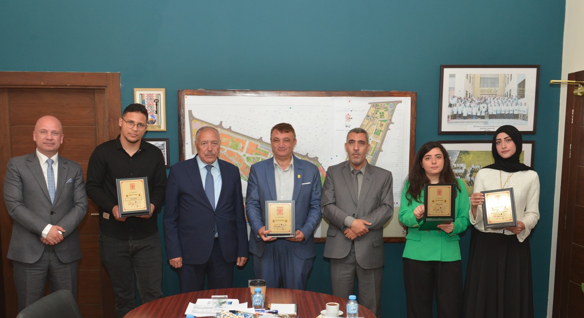 رئيس مجلس أمناء جامعة البترا يكرّم الفريق الفائز بذهبية المعرض الوطني للعلوم النووية ويوجه بتحويل ابتكار "جاما فلو" إلى منتج تجاري
