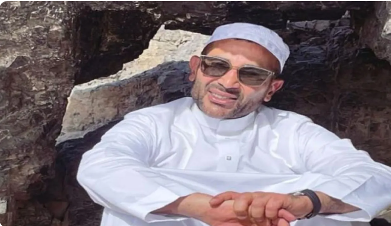 لأول مرة منذ سنوات ..  أحمد سعد يظهر بلا وشم استعدادا لحج هذا العام