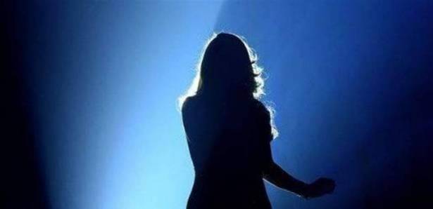 فنانة سورية لملحم زين ..  "شو محترم"!