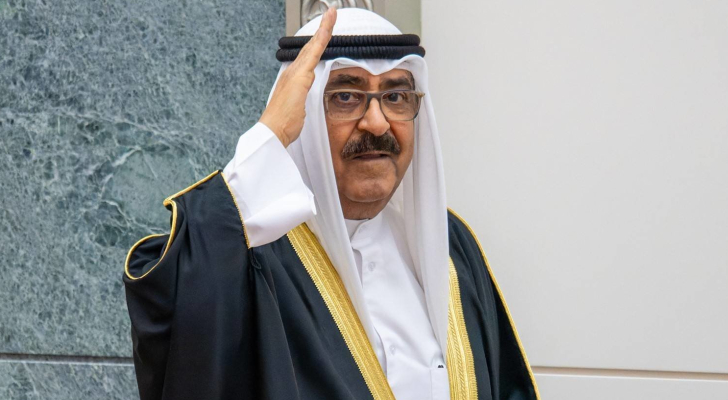الشيخ مشعل الأحمد الصباح يؤدي اليمين الدستورية أميرا للكويت