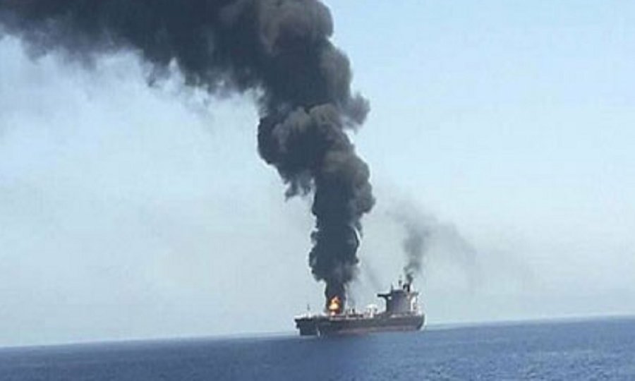 هجوم على ناقلة نفط بميناء خور الزبير العراقي ترفع علم جزر الباهاما