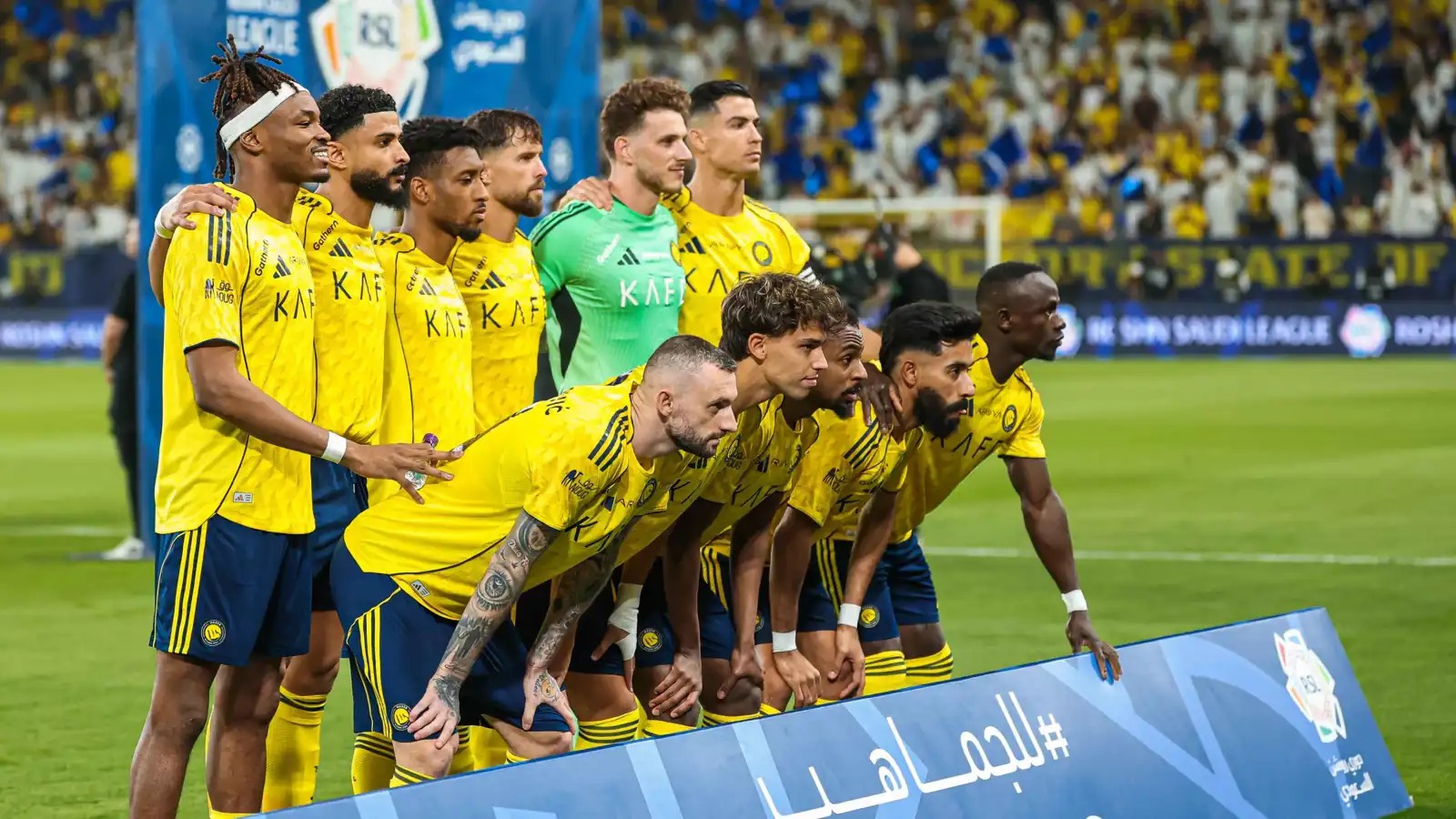 بعلم فلسطين أيضا ..  نجم النصر السعودي يرد على لامين يامال (صورة) 