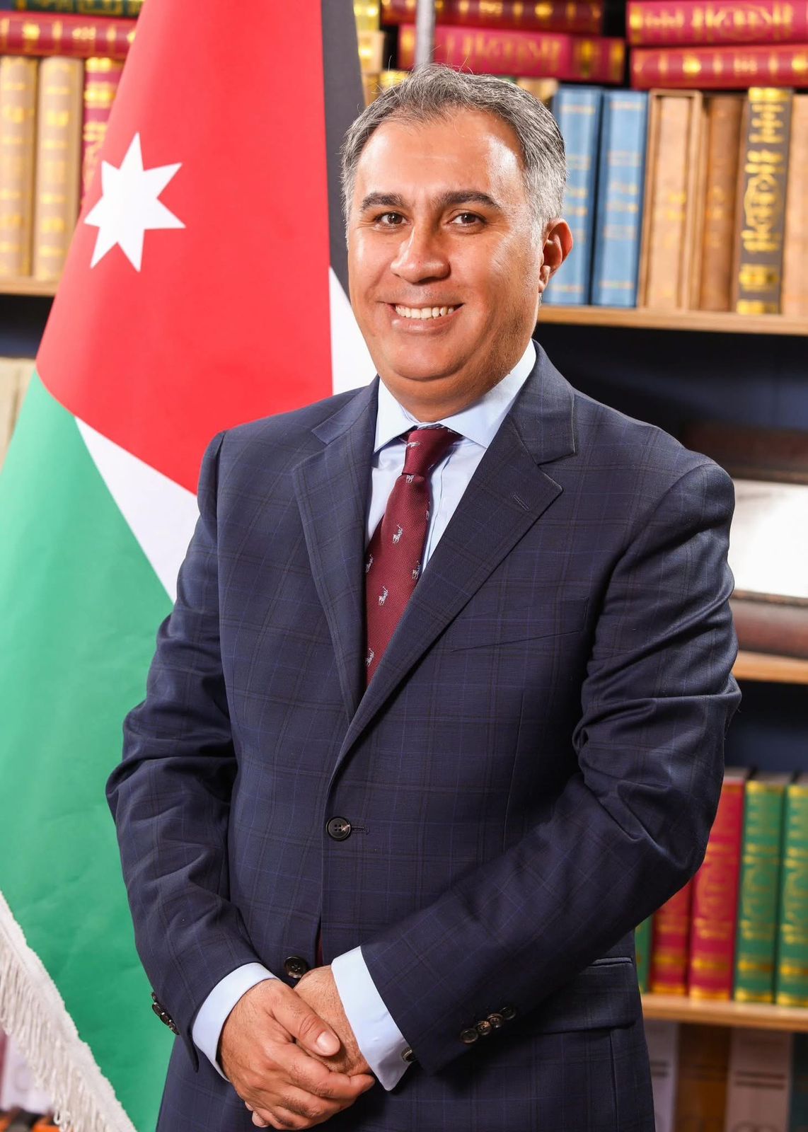 الزميل هاشم الخالدي يهنئ المهندس محمد العموش بتعيينه أميناً عاماً لوزارة الإدارة المحلية